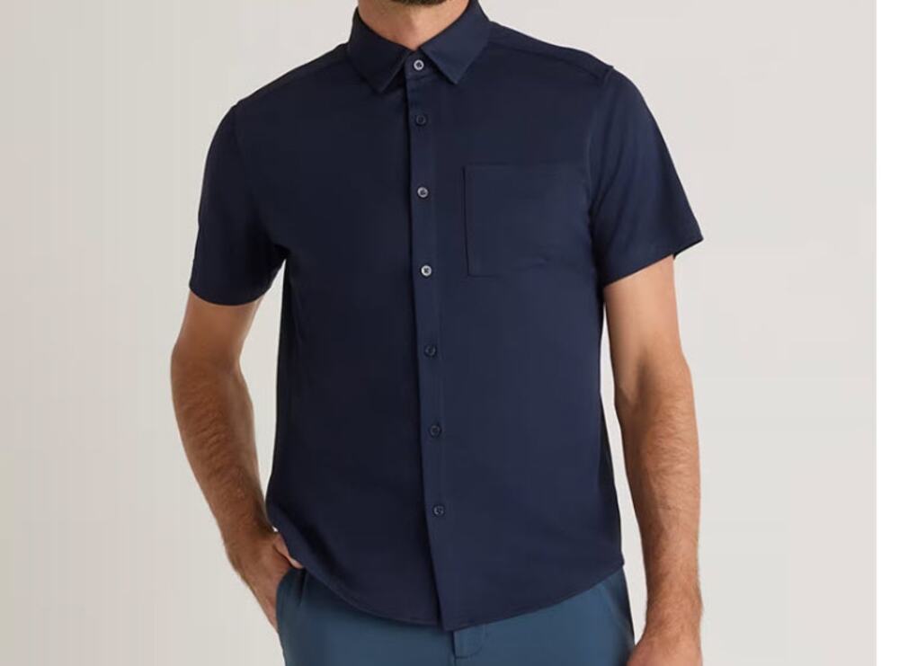 Quince Men’s Recycled Performance Stretch Short Sleeve Commuter Shirt Navy Small